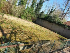 Construire un terrain de tennis : identification du court